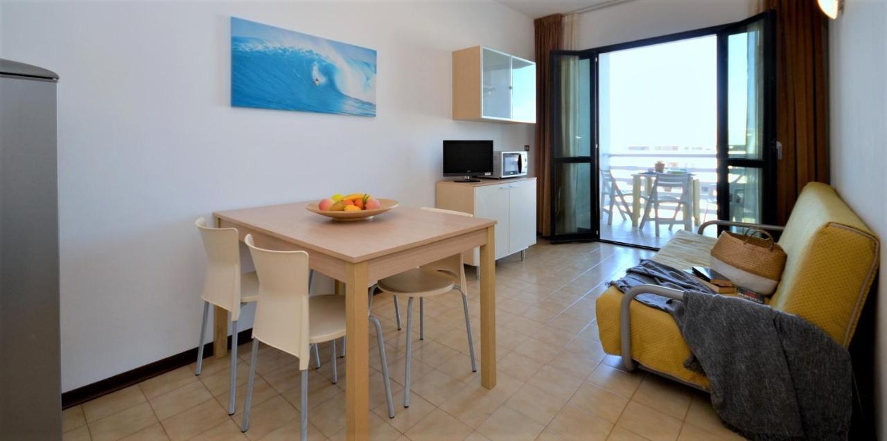 Residenza Olimpo Lägenhet Lignano Sabbiadoro Exteriör bild