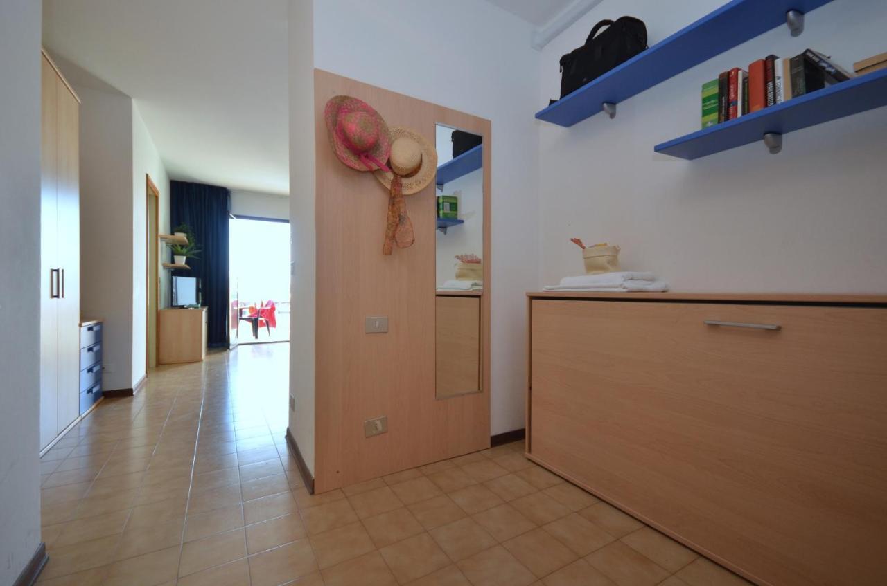 Residenza Olimpo Lägenhet Lignano Sabbiadoro Exteriör bild