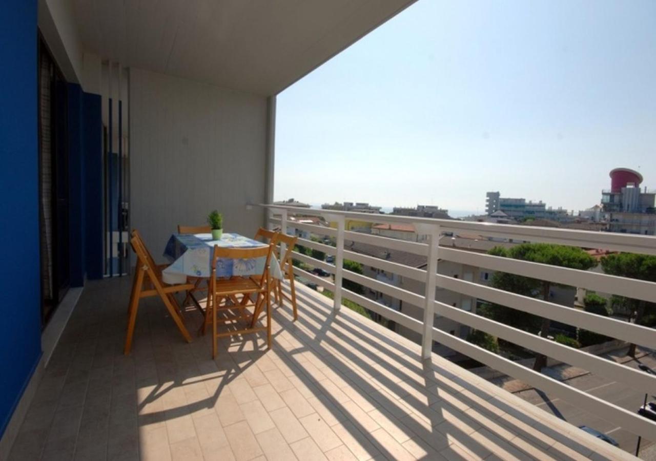 Residenza Olimpo Lägenhet Lignano Sabbiadoro Exteriör bild